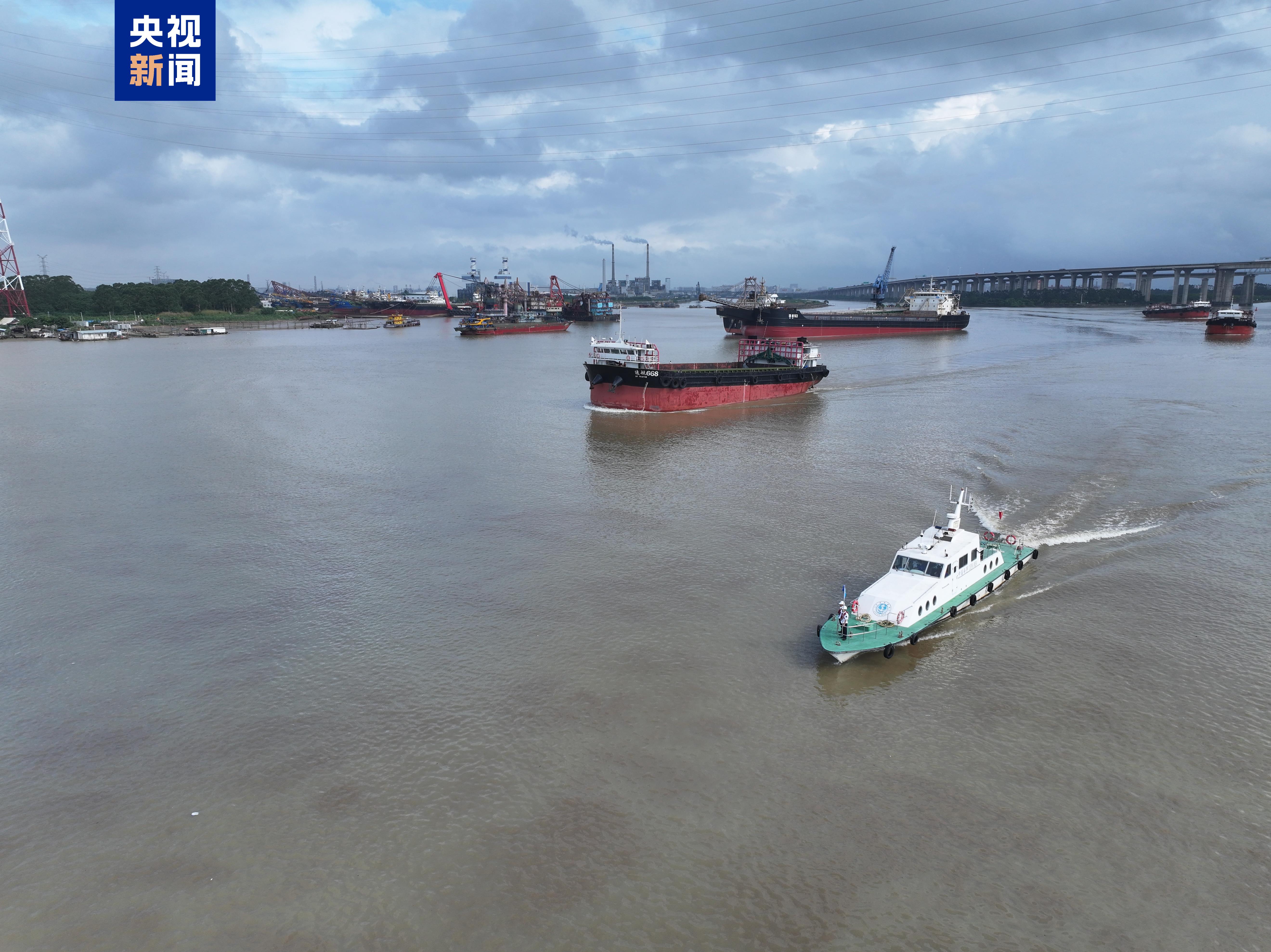 台风“桦加沙”影响减弱 各地海上作业有序复工复产